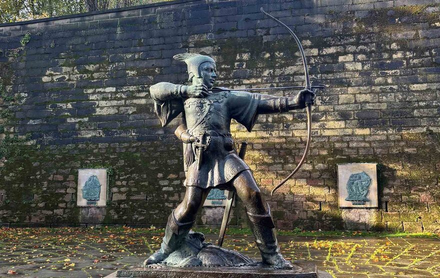 Robin Hood Metall Statue