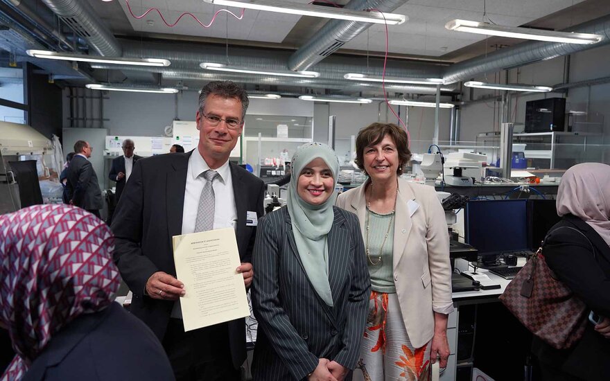 Prof. Dr. Eva-Maria Beck-Meuth und Prof. Dr. Ivo Schäfer bei der Delegation Malaysia.