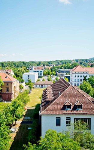 Gebäude aus der Vogelperspektive am Campus 1