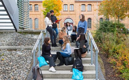 Internationale Austauschstudierende auf dem Campus