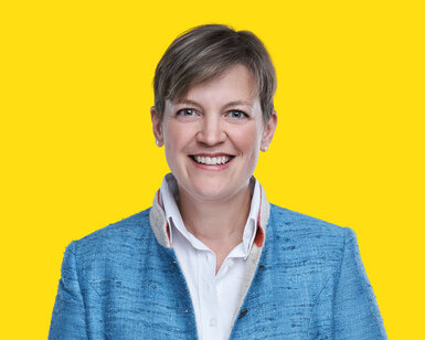 Portrait von Prof. Dr. Verena Rock aus dem Studiengang digitales Immobilienmanagement.